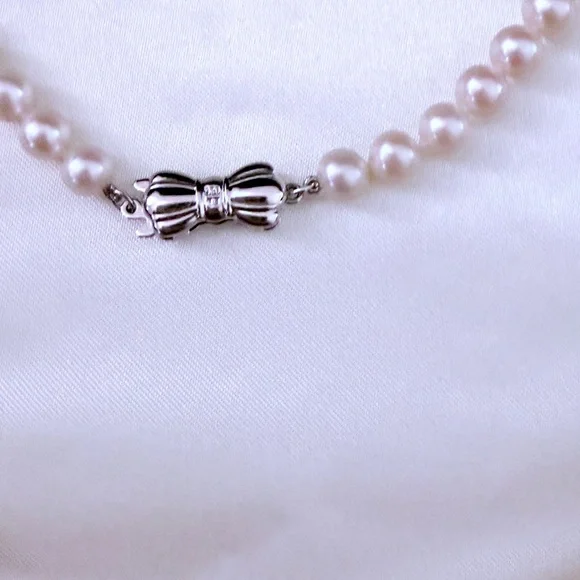 MIKIMOTO Sea Magic White Pearl Necklace - Picture 9 of 10